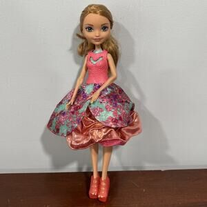 Ever After High Ashlynn Ella 2-in-1 Magical Fashion Doll 2015 Loose Preowned
